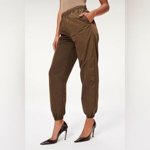 Good American GA-CLEAR Shine Boyfriend Pant Brown Tan‎ - Swishy Track Pant